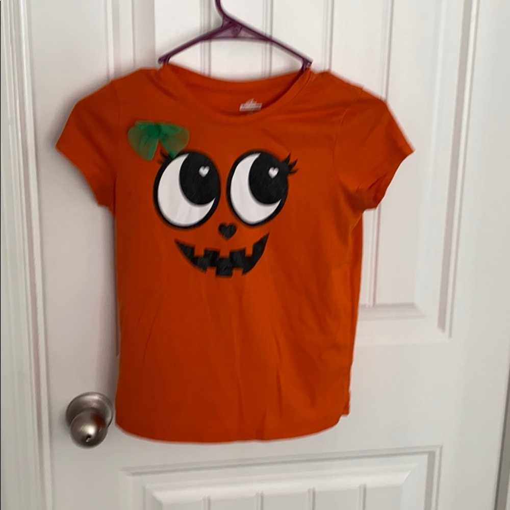 Halloween theme T-shirt